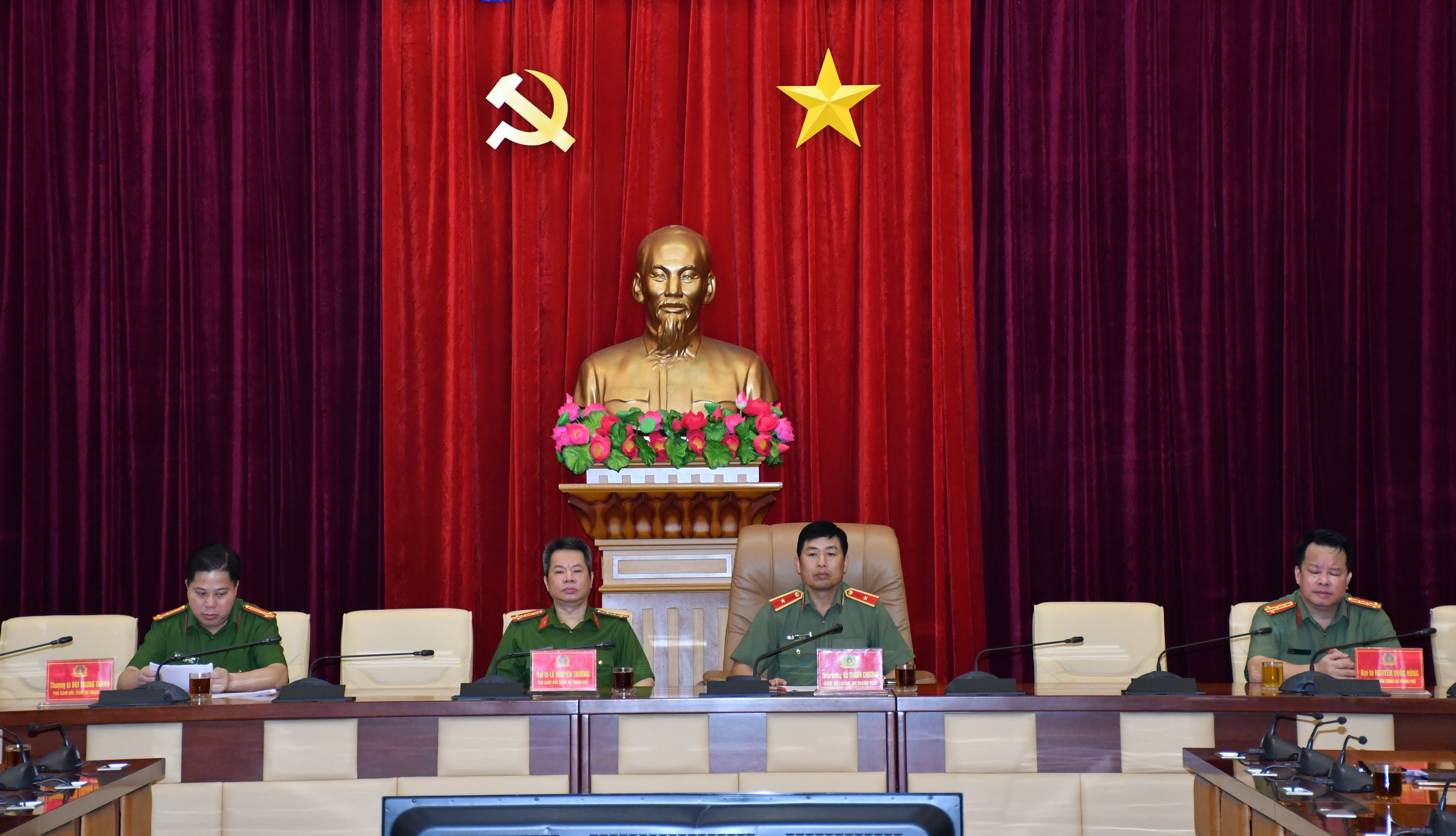 Tiếp tục đẩy mạnh học tập và làm theo tư tưởng, đạo đức, phong cách Hồ Chí Minh trong lực lượng Công an nhân dân